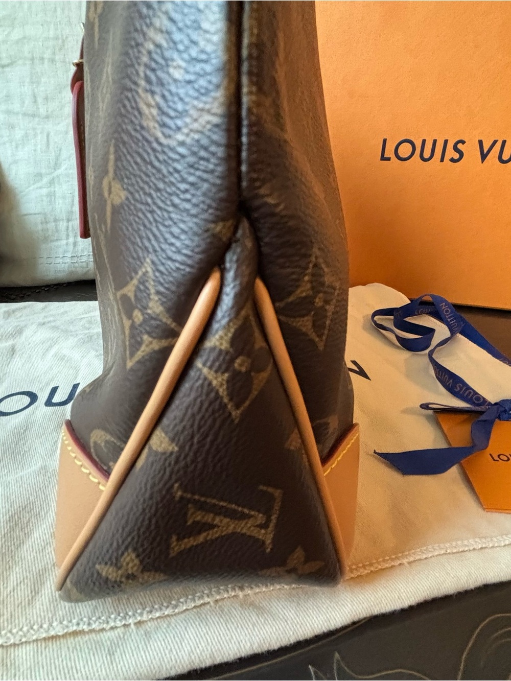Louis Vuitton Odeon Brown Monogram Canvas Shoulder Bag with Natural Trim - Picture 14 of 16